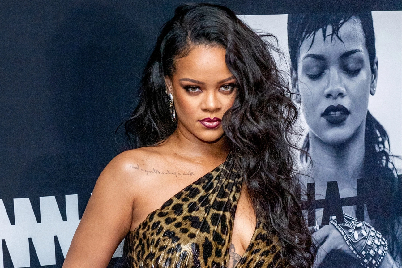 Rihanna Breaks The Internet With New Sexy Snaps But Fans Give Her No Break On Reggae Album S Release Dancehallmag